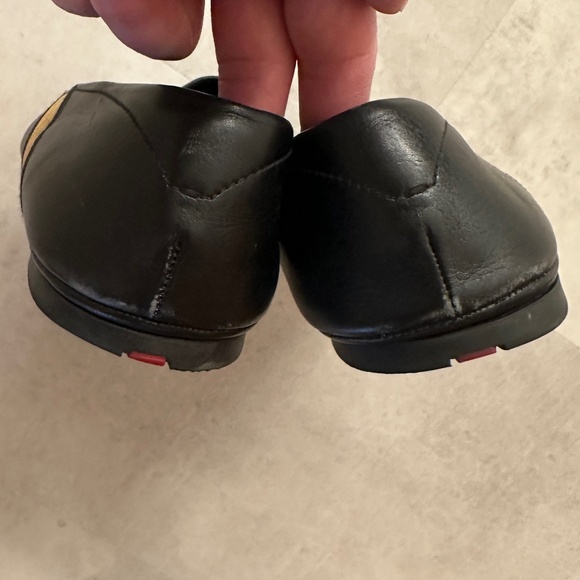 Men's Prada slip on black leather loafer with yellow Prada stripe US size 8 - Picture 5 of 8